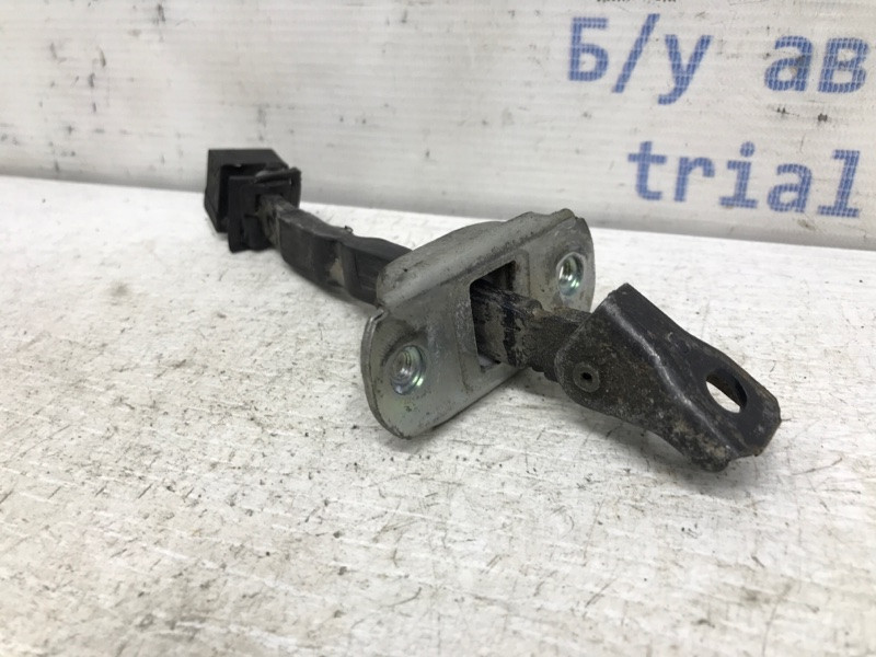 Ограничитель двери задний левый Mitsubishi Pajero Wagon 4 3.2 ДИЗЕЛЬ 4M41 2006 (б/у) Киев - изображение 2