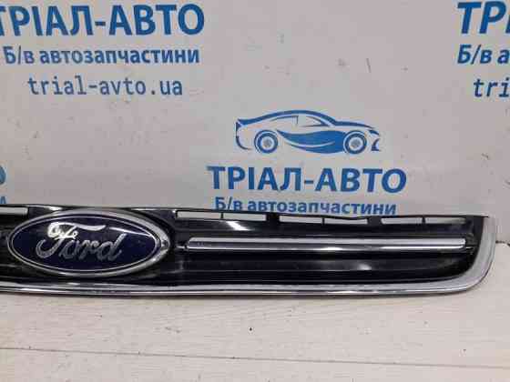 Решетка радиатора Ford Escape 3 2.0 БЕНЗИН ENR90 2012 (б/у) Київ