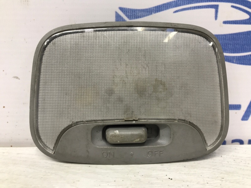 Плафон задний Mitsubishi Pajero Wagon 3 3.2 ДИЗЕЛЬ 4M41 1999 (б/у) Київ - зображення 1