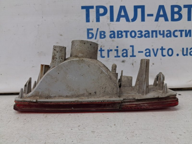 Катафот правый Mitsubishi Outlander CU 2.4 БЕНЗИН 4G69 2003 (б/у) Киев - изображение 4