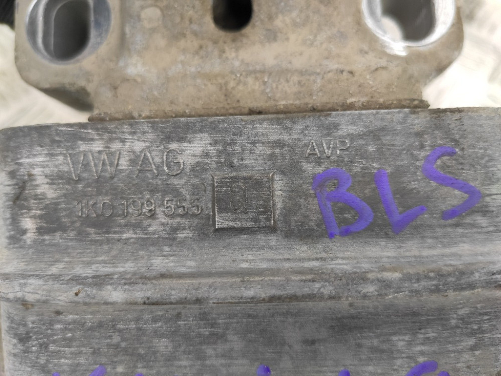 Подушка двигателя (опора) левая VW Caddy 1.9 tdi 2004-2010 (1K0199555Q) Ковель - зображення 4