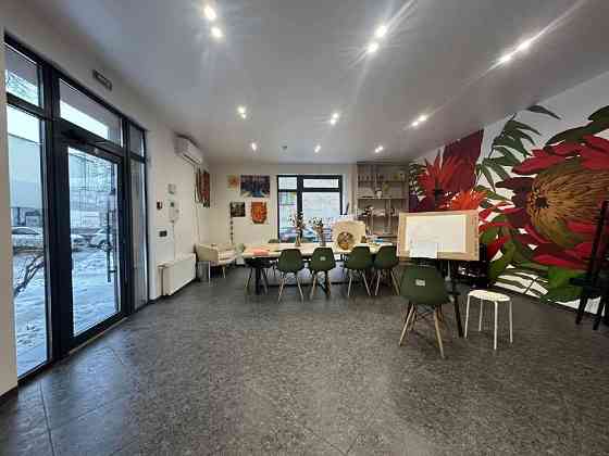 Оренда комерційного приміщення 47 м² у центрі - вул. Незалежності, 99. Ремонт, вітрини Івано-Франківськ