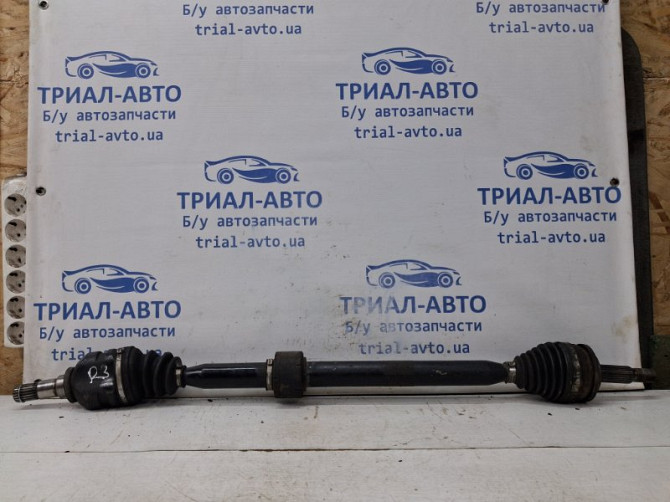 Привод передний правый МКПП Toyota Auris E150 1.6 БЕНЗИН 1ZRFAE 2006 (б/у) Киев - изображение 1
