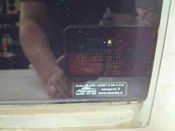 Стекло двери заднее левое Toyota Avensis 2002-2010 6810405120 (Арт. 62097) Київ
