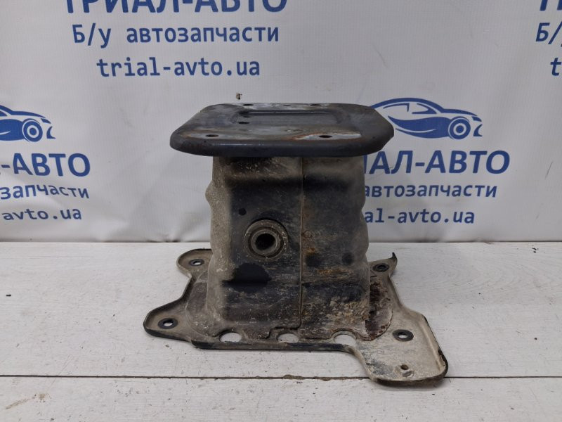 Кронштейн усилителя переднего бампера Chevrolet Captiva 2006-2018 96448102 (Арт. 77137) Київ - зображення 1