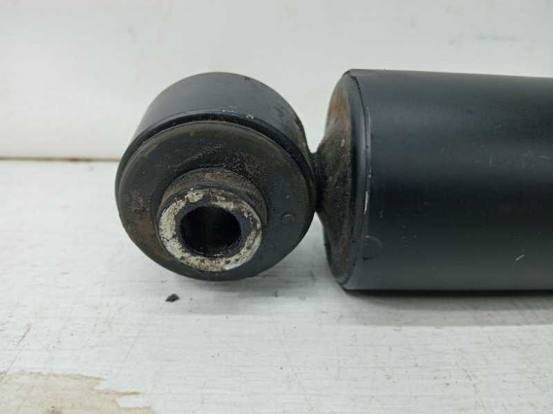 Амортизатор задний Toyota RAV 4 A30 2.0 БЕНЗИН 1AZFE 2005 (б/у) Київ - зображення 2