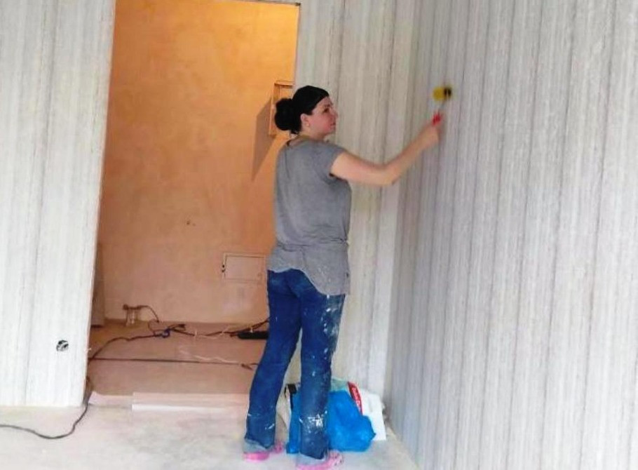 Поклейка шпалер Оболонь Троещина Дарниця Позняки Київ - зображення 1