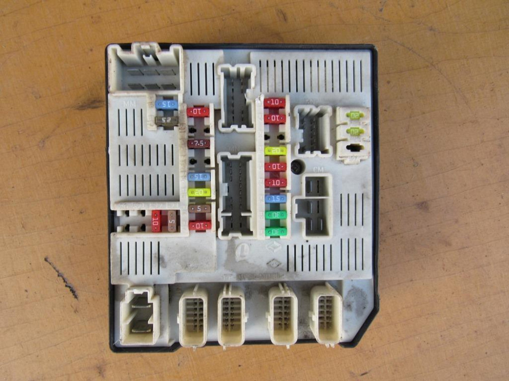 Блок предохранителей Renault Laguna III 2007-2015	(284B60013R) Ковель - изображение 2