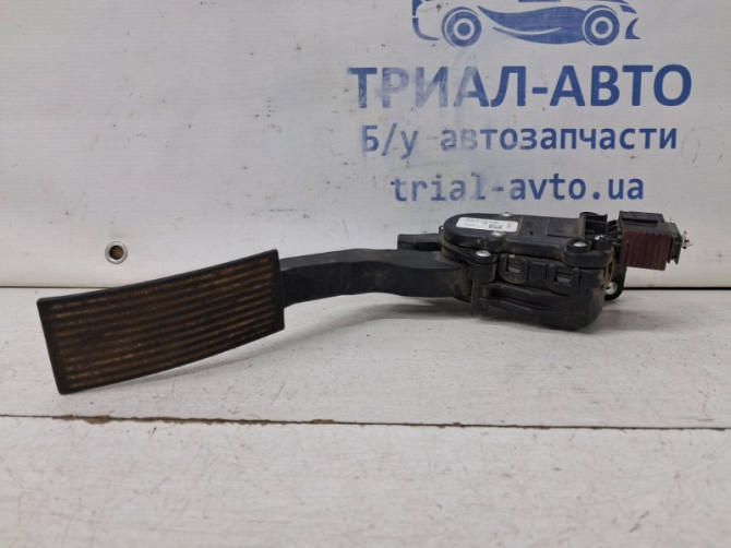Педаль газа Nissan Navara D40 2.5 DIESEL YD25DDTI 2004 (б/у) Киев - изображение 2
