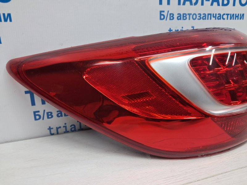 Фонарь задний внешний левый Kia Sportage SL 1.7 DIESEL D4FD 2010 (б/у) Киев - изображение 2