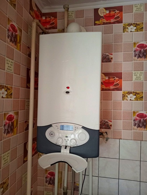 Продам 2-Х з автономкою.56 метрів.Цегляний будинок. Белая Церковь - изображение 11