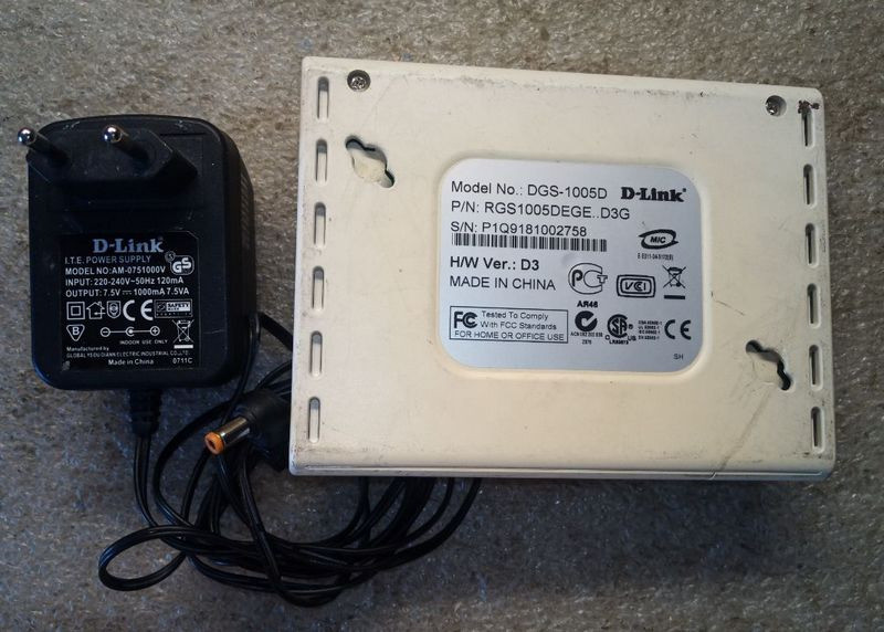Маршрутизатор D-LINK DGS-1005D Киев - изображение 4