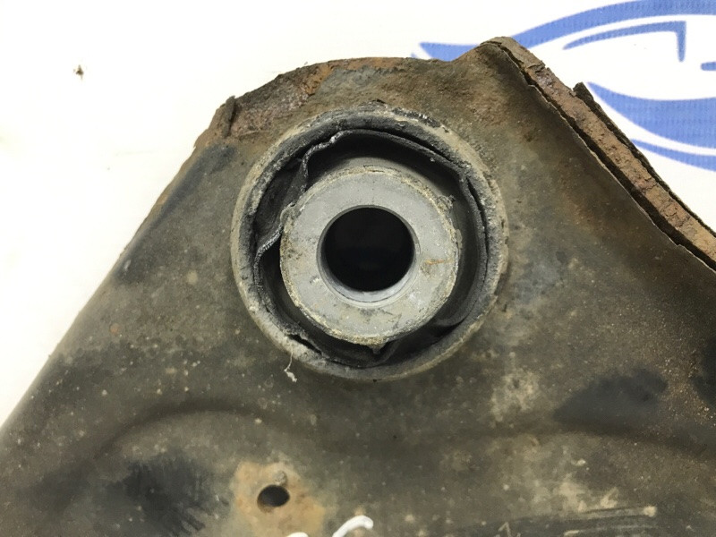 Рычаг правый Renault Megane 3 1.5 DIESEL K9K 2008 (б/у) Київ - зображення 4