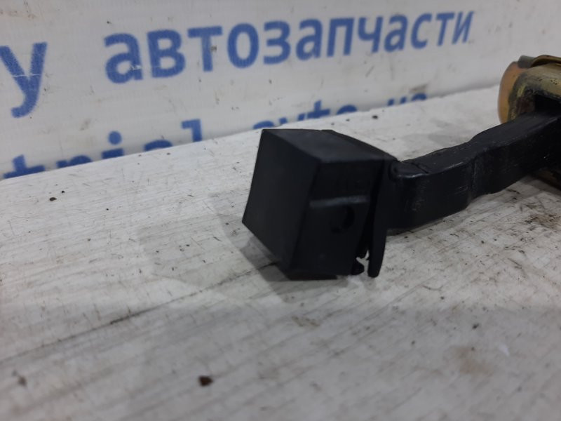 Ограничитель двери передний правый Mitsubishi Lancer 9 1.6 БЕНЗИН 4G18 2003 (б/у) Киев - изображение 3