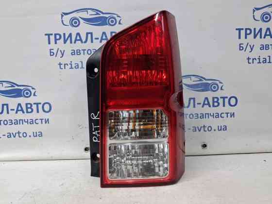 Фонарь задний внешний правый Nissan Pathfinder R51 2.5 DIESEL YD25DDTI 2004 (б/у) Київ