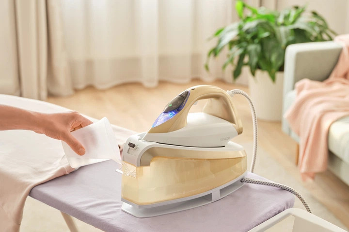 Утюг с парогенератором Sencor SSI0810VT 2400 Вт бежевый Киев - изображение 4