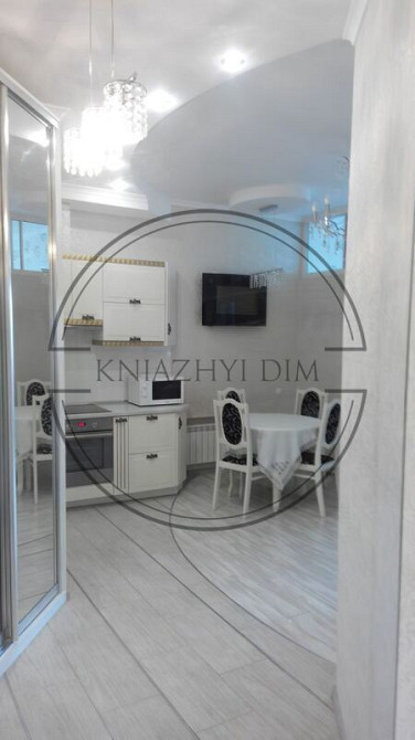 ПРОДАЖ просторої, комфортної 2-х к. кв. ст. м. Лук'янівська, по вул. Білоруська 3. Код об'єкту №: 21 Киев - изображение 1