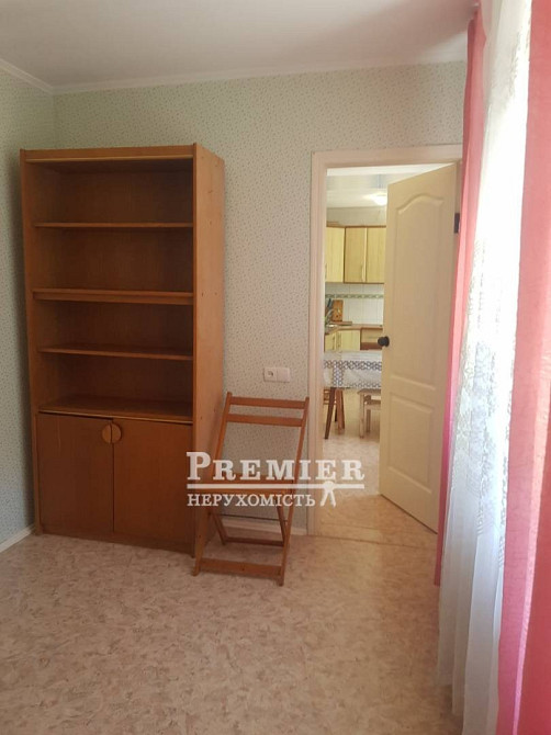 У продажу трикімнатна квартира, перепланована в кухню-студію Чорноморськ - зображення 6