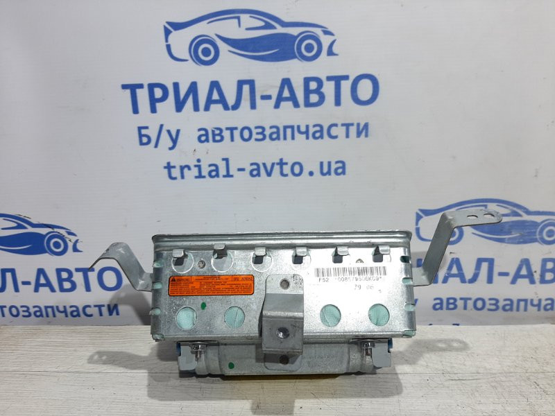 Подушка безопасности в торпеду Toyota Avensis T25 1.8 БЕНЗИН 1ZZFE 2002 (б/у) Киев - изображение 3