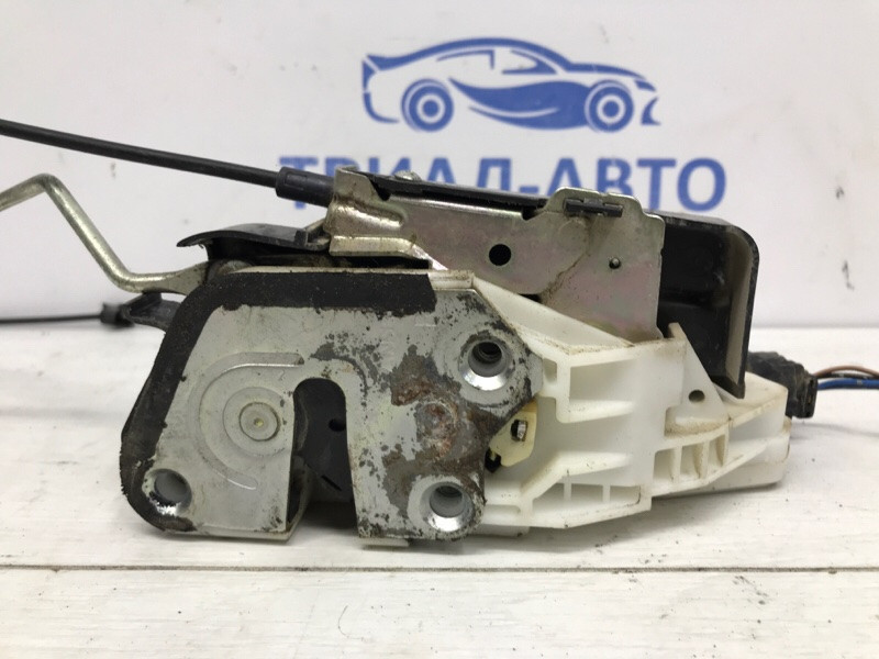 Замок двери передний правый Mitsubishi Pajero Wagon 4 3.2 ДИЗЕЛЬ 4M41 2006 (б/у) Київ - зображення 3