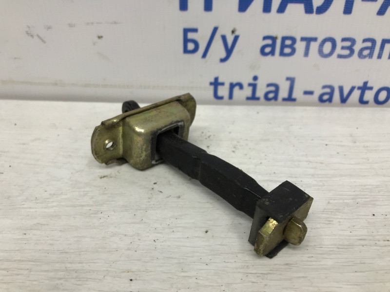 Ограничитель двери задний правый Mitsubishi Pajero Sport K9 2.5 DIESEL 4D56 1996 (б/у) Киев - изображение 3