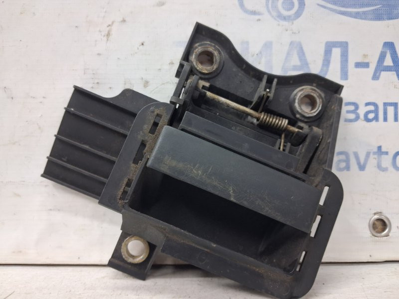 Ручка двери внутреняя задняя левая Volkswagen Caddy 2K 1.9 DIESEL BJB 2003 (б/у) Киев - изображение 1