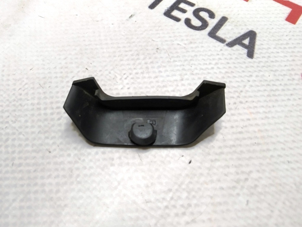 Заглушка корпуса наружной ручки двери передней/задней правой Tesla model X 1053928-00-C Киев - изображение 2