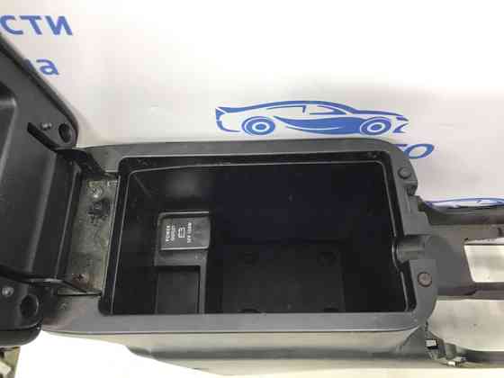 Подлокотник Mitsubishi Outlander 2007-2012 8011A085YA (Арт. 46770) Киев