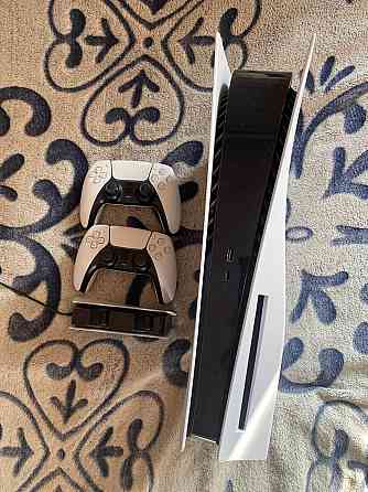 Ps 5 2 контролера + зарядне для контролер Богуслав