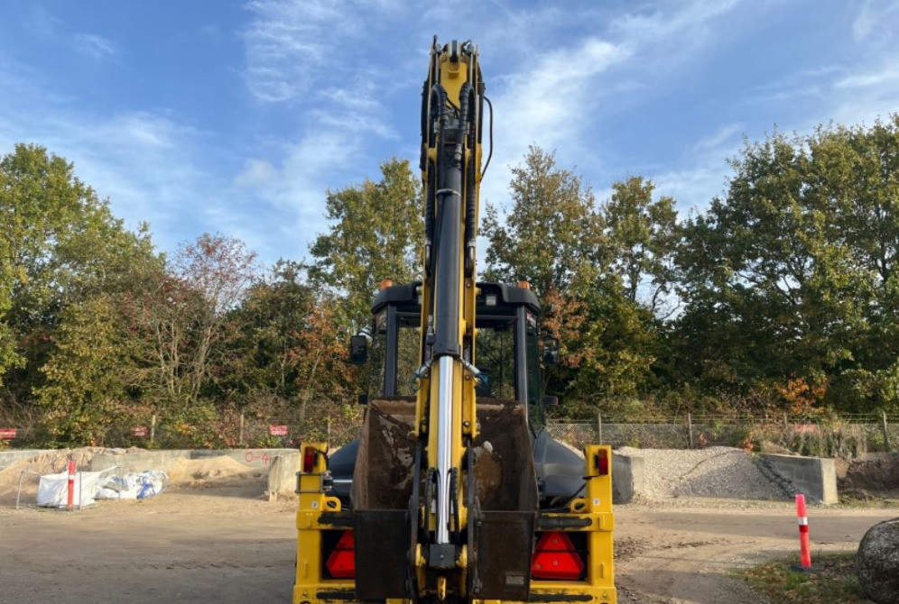 2018 екскаватори-навантажувачі New Holland B115C Луцьк - зображення 7