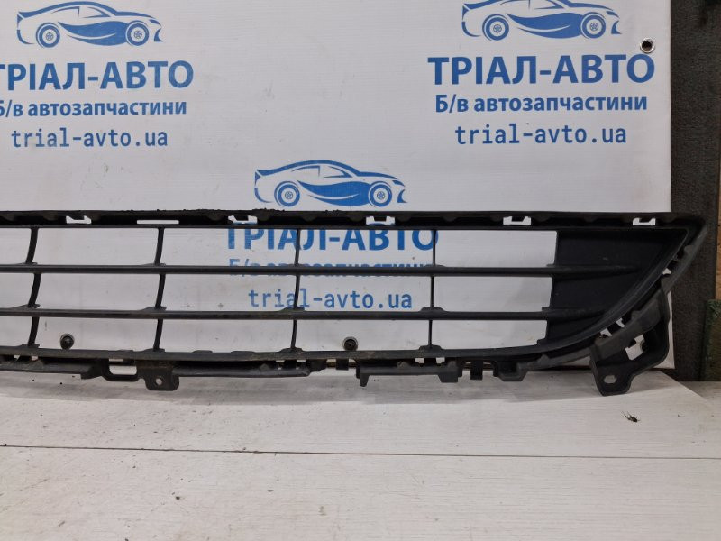 Решетка бампера центральная Mazda 6 GJ 2.2 DIESEL 2012 (б/у) Киев - изображение 3