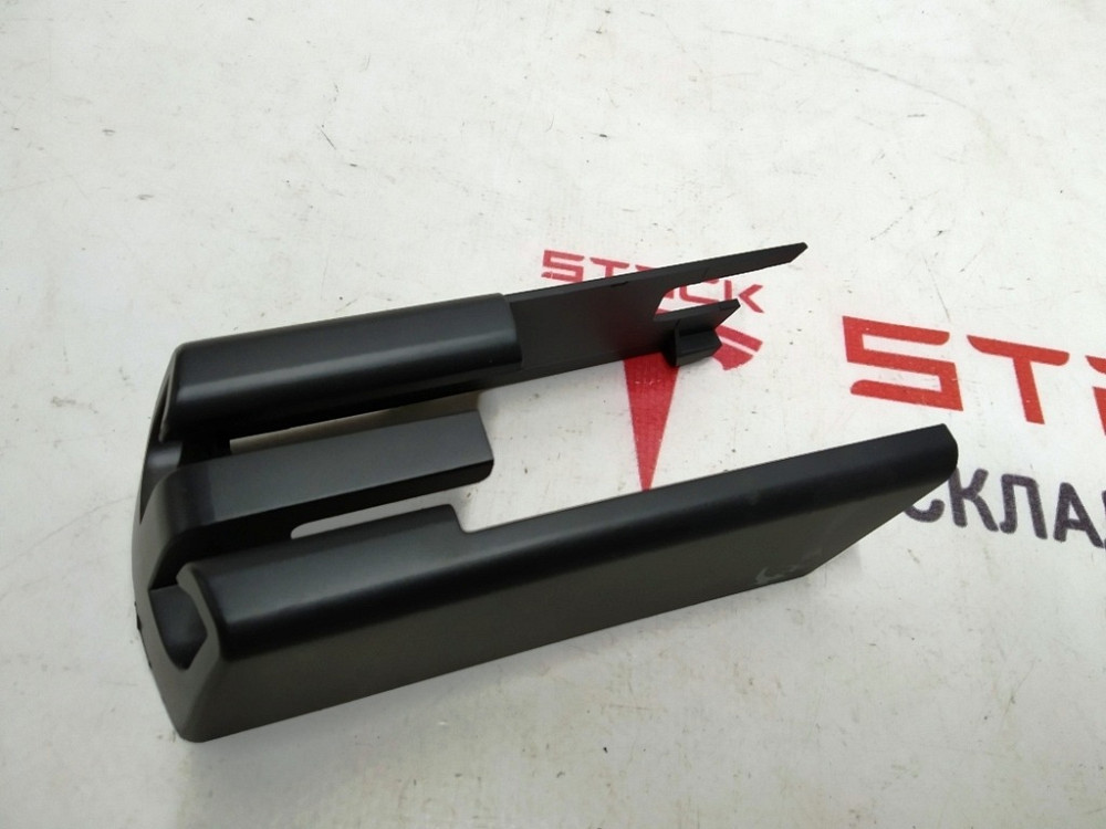 1Заглушка салазки сиденья передняя левая пассажирская Tesla model X 1061591-00-D Киев - изображение 1