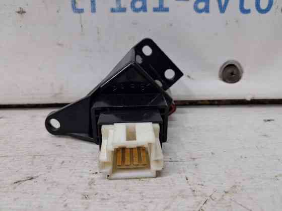 Кнопка аварийки Mitsubishi Pajero Wagon 3 3.2 ДИЗЕЛЬ 4M41 1999 (б/у) Киев