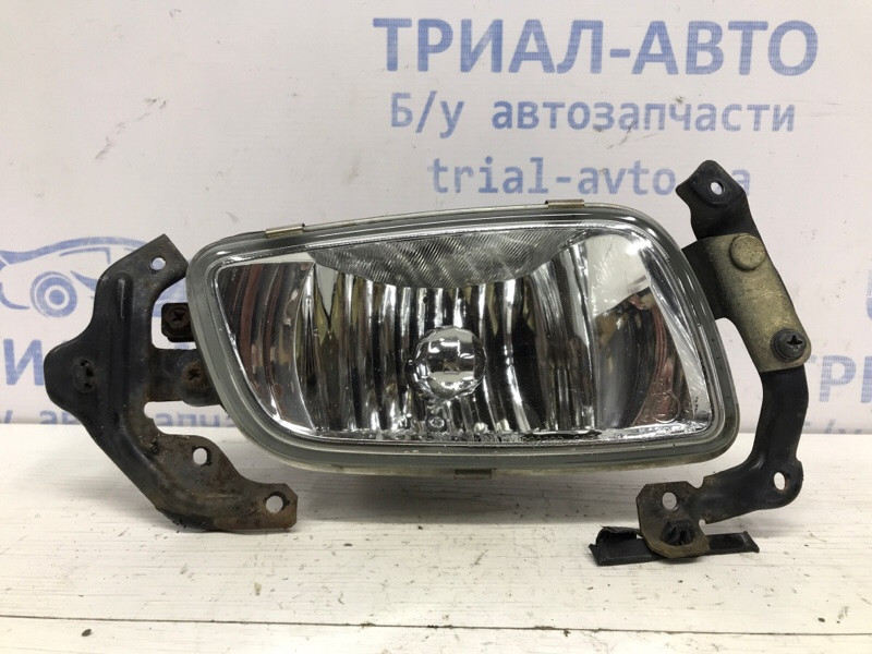 Фара противотуманная правая Mitsubishi Pajero Wagon 3 3.2 ДИЗЕЛЬ 4M41 1999 (б/у) Київ - зображення 1