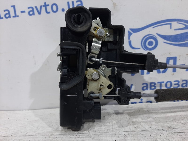 Замок двери задний правый Chevrolet Captiva C140 2.2 ДИЗЕЛЬ 2006 (б/у) Киев - изображение 3