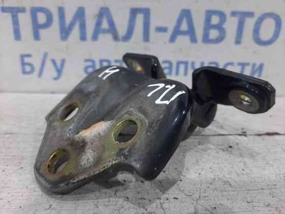 Петля двери передней левой нижняя Mitsubishi Pajero Sport K9 2.5 DIESEL 4D56 1996 (б/у) Київ