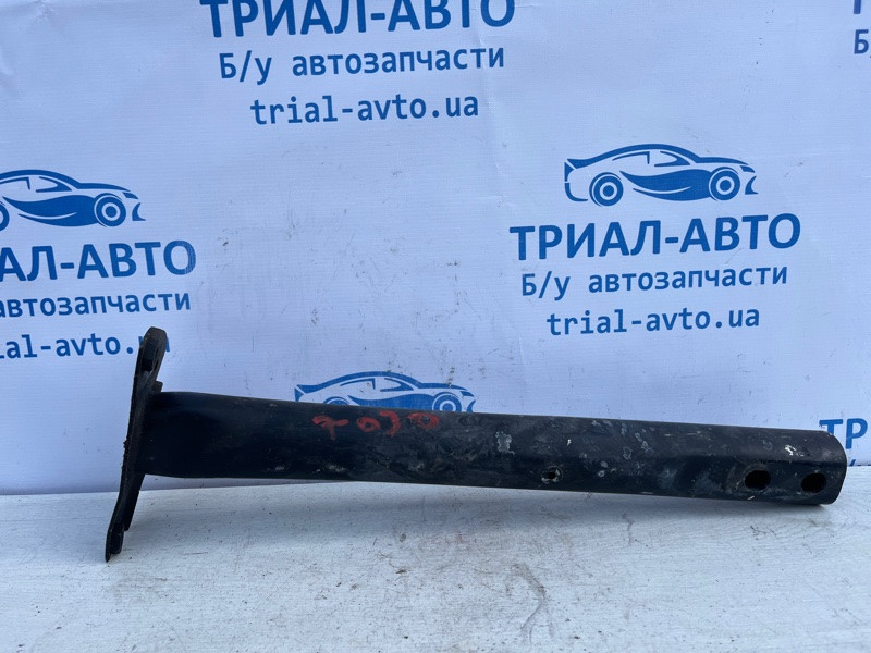 Кронштейн усилителя переднего бампера Jeep Compass MP 2.4 БЕНЗИН EDE 2016 прав. (б/у) Киев - изображение 1