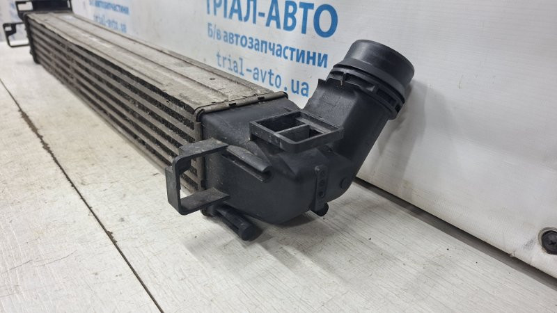 Радиатор интеркуллера Renault Megane 3 1.5 DIESEL K9K 2008 (б/у) Київ - зображення 1