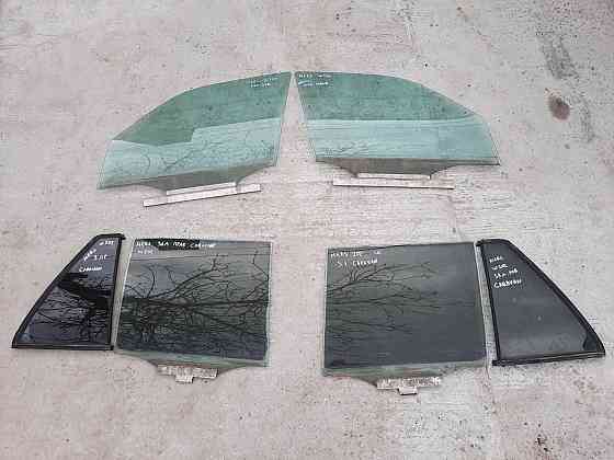 Стекло двери Mercedes-Benz W202 Разборка Дніпро