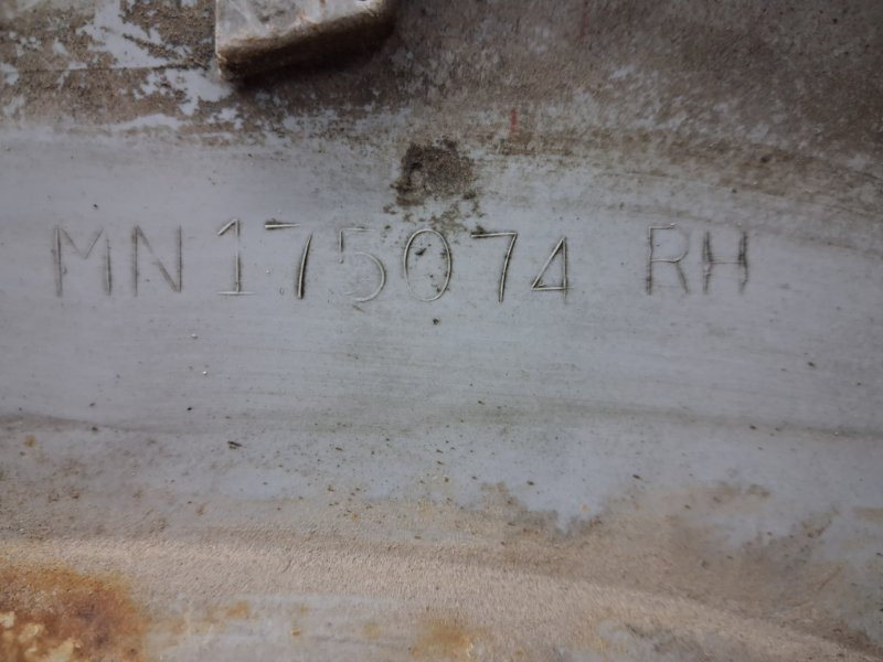 Накладка двери Mitsubishi Outlander CU 2.4 БЕНЗИН 4G69 2003 задн. прав. (б/у) Київ - зображення 5