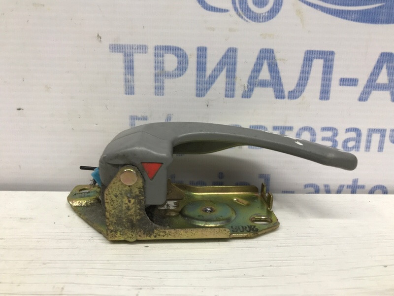 Ручка двери внутренняя правая Kia Sorento BL 2.5 DIESEL D4CB 2002 (б/у) Київ - зображення 2