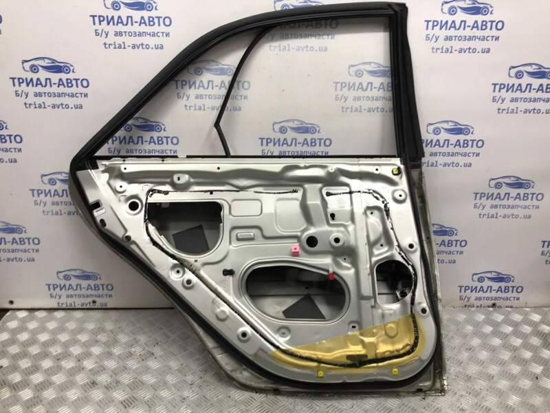 Дверь задняя левая Toyota Camry XV30 2.4 БЕНЗИН 2AZFE 2001 (б/у) Киев - изображение 10