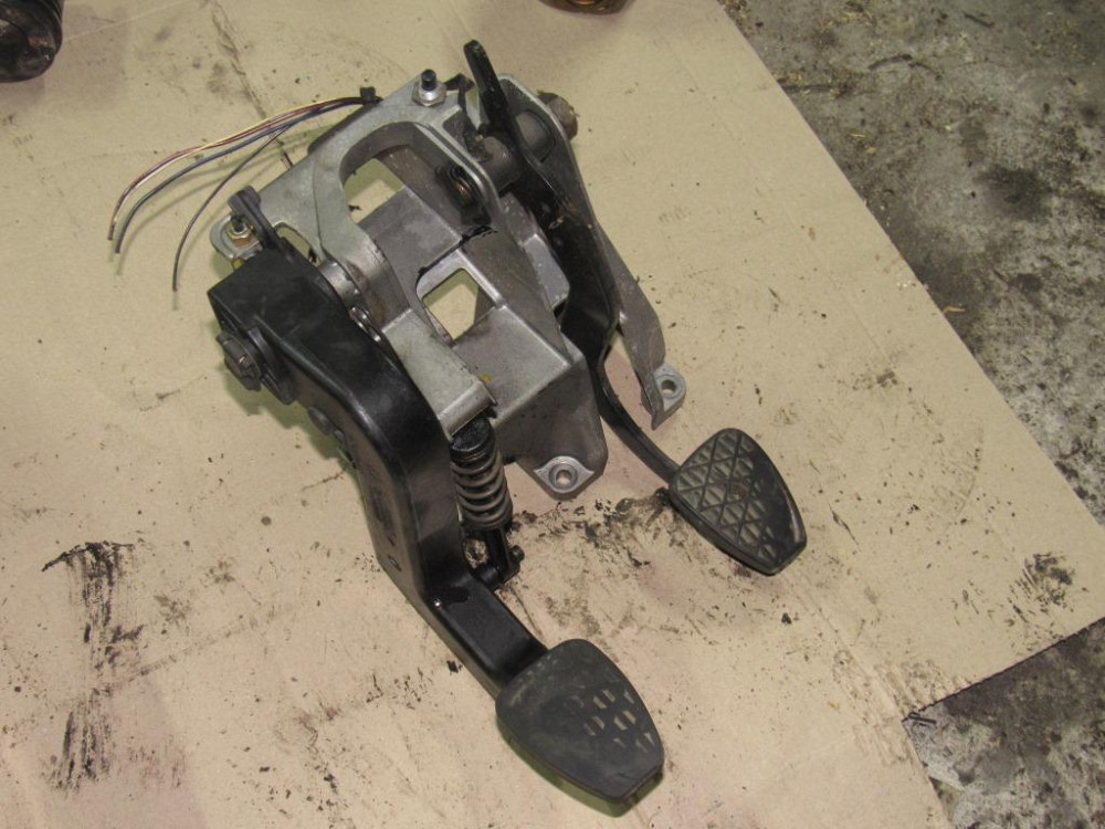 Педаль сцепления Mercedes Sprinter 2.1 cdi 2011-2014 (Euro 5) OM651 Ковель - зображення 1