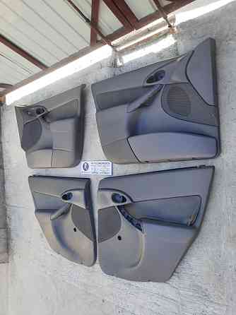 Обшивка Карты дверей молдинг дверь Ford Focus 1 MK1 Стекло двери Дніпро