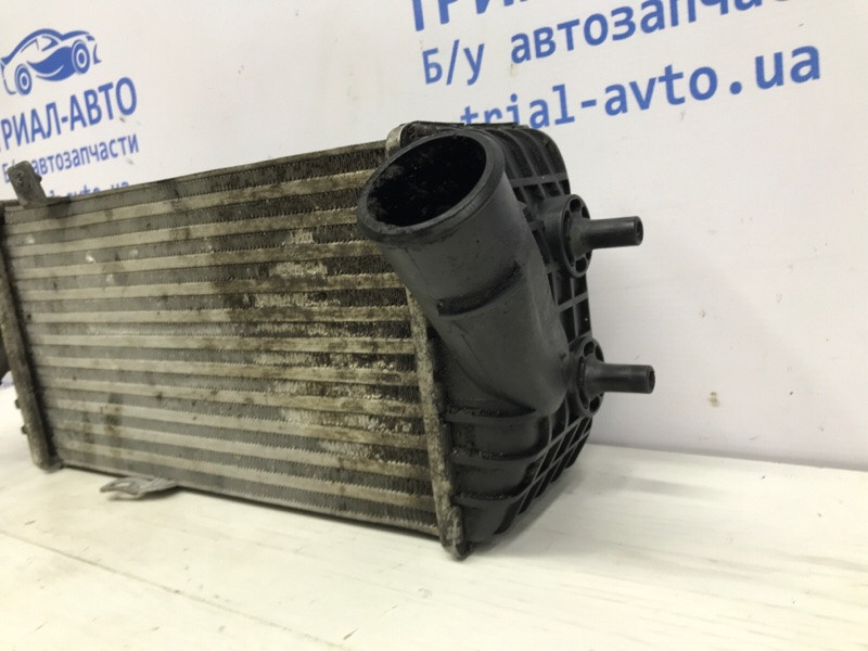 Радиатор интеркуллера Hyundai I30 GD 1.6 DIESEL D4FB 2011 (б/у) Київ - зображення 2