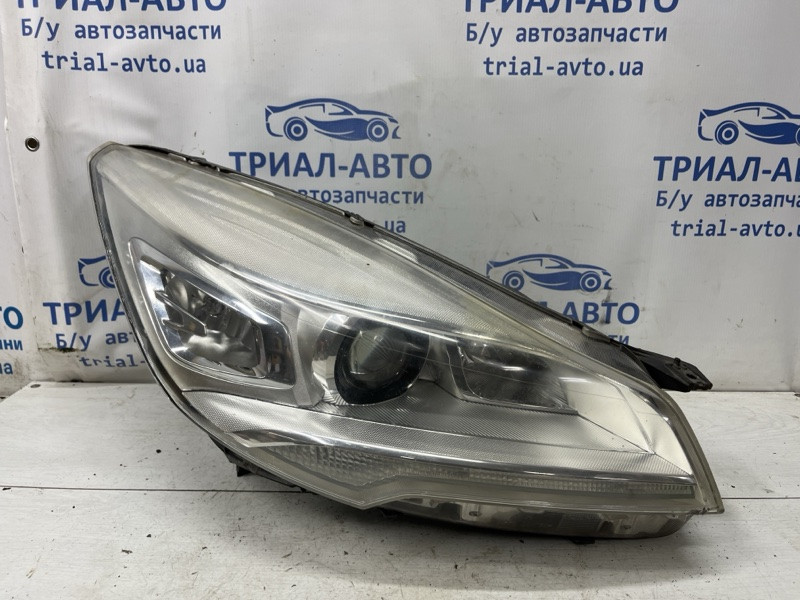 Фара правая Ford Kuga 2011-2019  (Арт. 79576) Киев - изображение 1