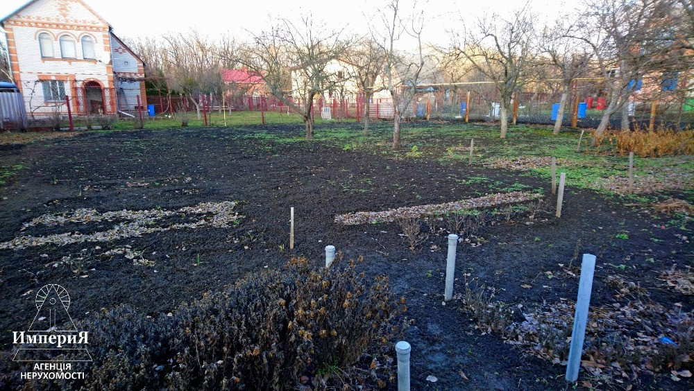 Участок с коммуникациями.Три километра от Песчаного массива. Белая Церковь - изображение 1