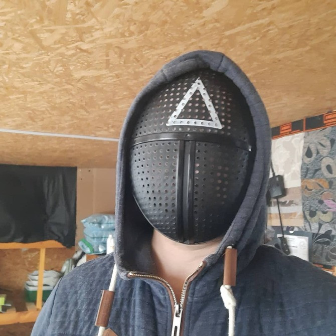 Маска Треугольник по Игра в кальмара Київ - зображення 10