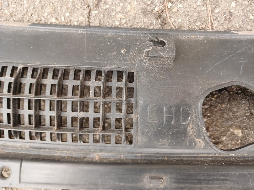 MR221996, Пластик під лобове скло Mitsubishi Pajero, 99-09 оригінал Винница - изображение 10