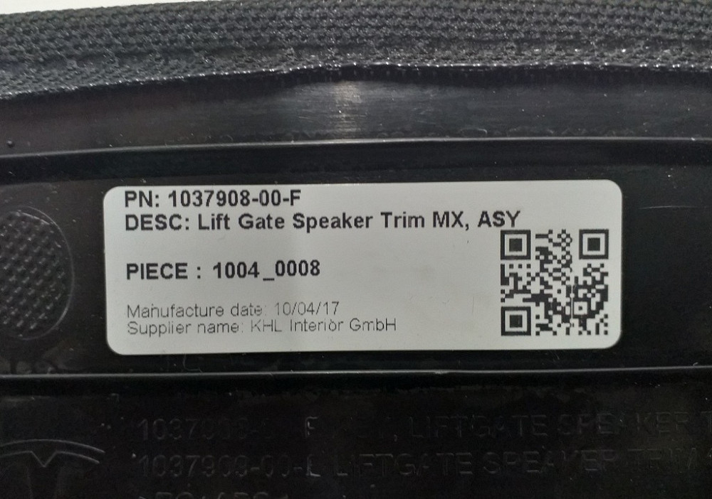 Накладка для динамиков крышки багажника в сборе Tesla model X 1037908-00-G Киев - изображение 3